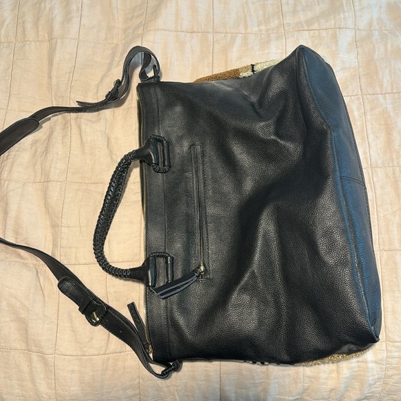 NWOT Cleobella Weekender Bag - Picture 5 of 5